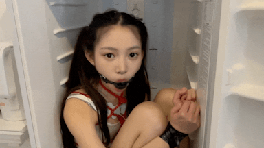 【小奶猫】【房子冰箱里的少女】【我的AI萝莉】见你眼神迷离感觉,一定很爽吧！！！